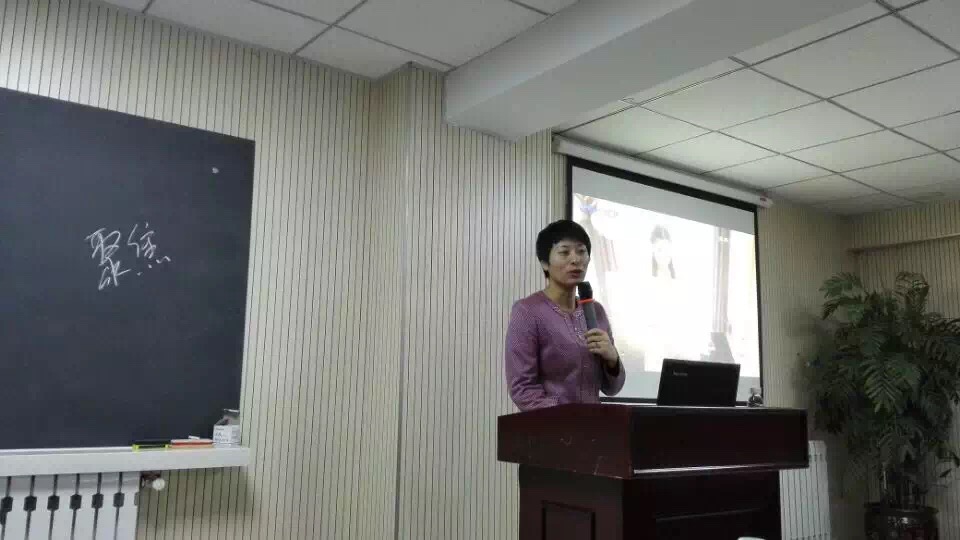 譚小芳老師《管理高爾夫—向上管理》